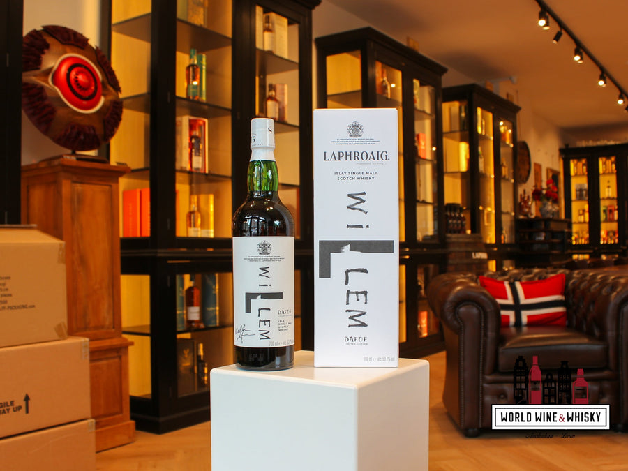 Laphroaig Willem Dafoe NO NOTES Campaign & Limited Edition Whisky
