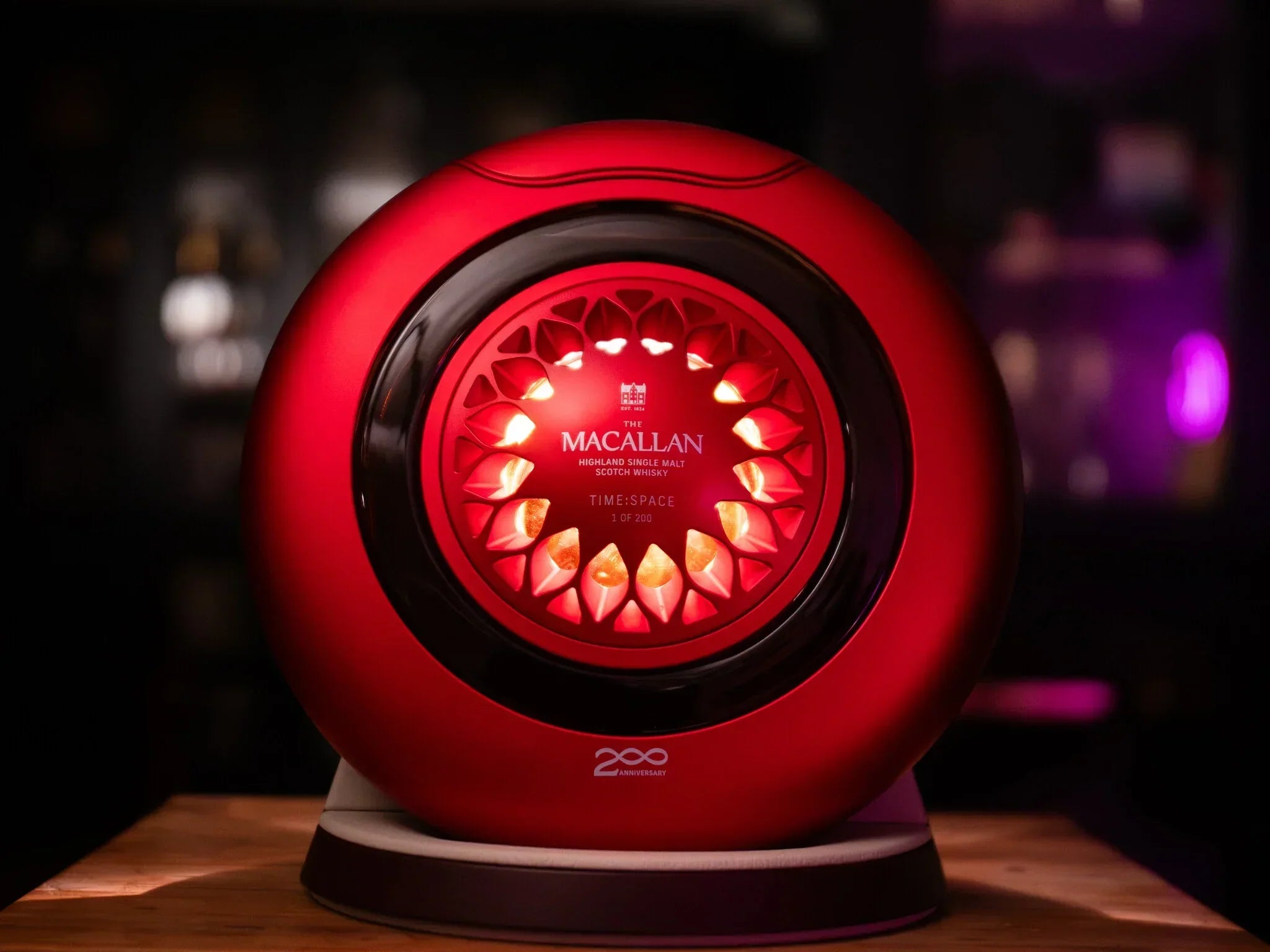 Taste the oldest whisky ever bottled, the 84 YO The Macallan from 1940!