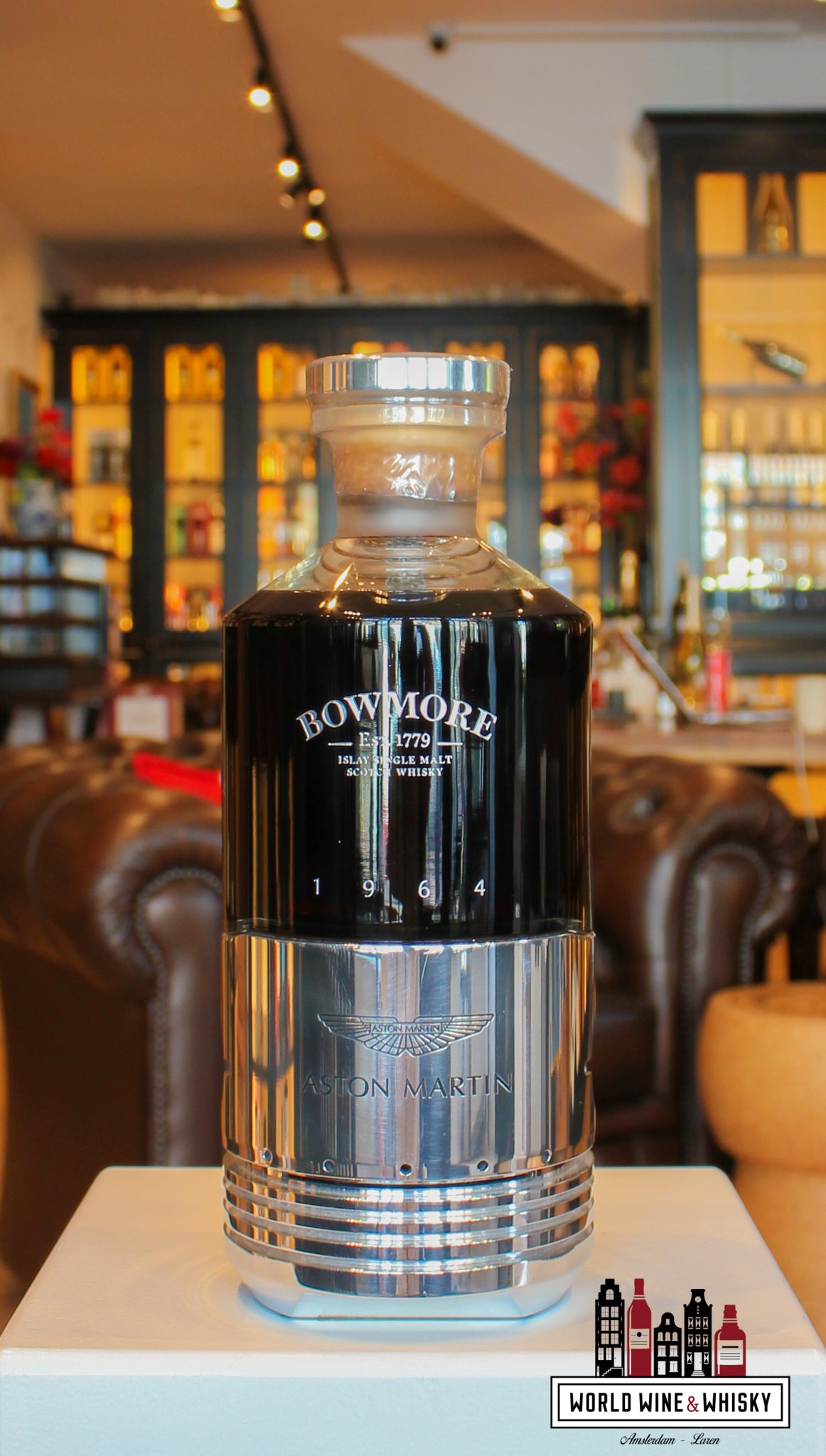 Bowmore 31 Years Old 1964 - Aston Martin - Black Bowmore DB5 1