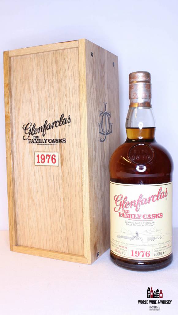 Glenfarclas 30 Years Old 1976 2007  Cask 3111 - The Family Casks 49.4% - WORLD WINE WHISKY 