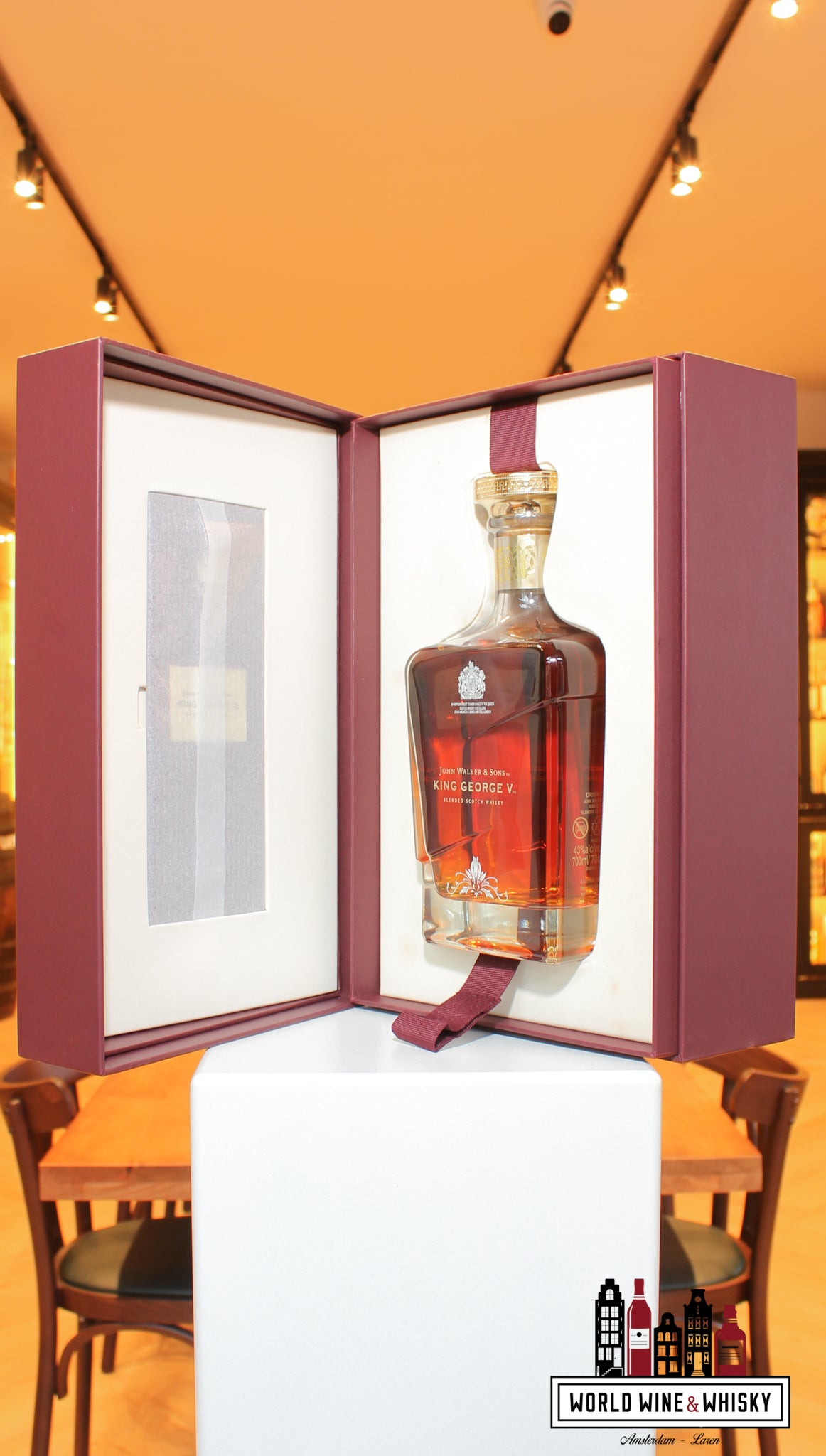 John Walker - King George V - 80th Anniversary of the Royal Warrant 43% (Johnnie Walker)