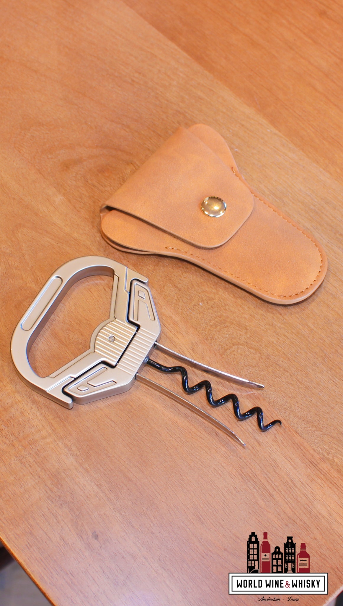 The gentleman’s 'two-piece' corkscrew