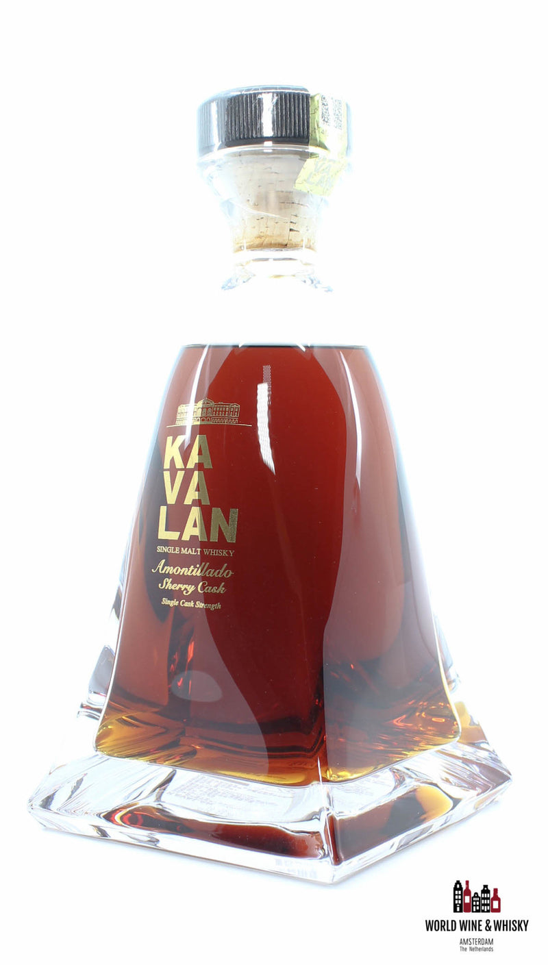 Kavalan 2010 2016 Amontillado Sherry Cask - Decanter set - Limited Edition 2016_0107 56.3% (1 of 390) - WORLD WINE WHISKY 