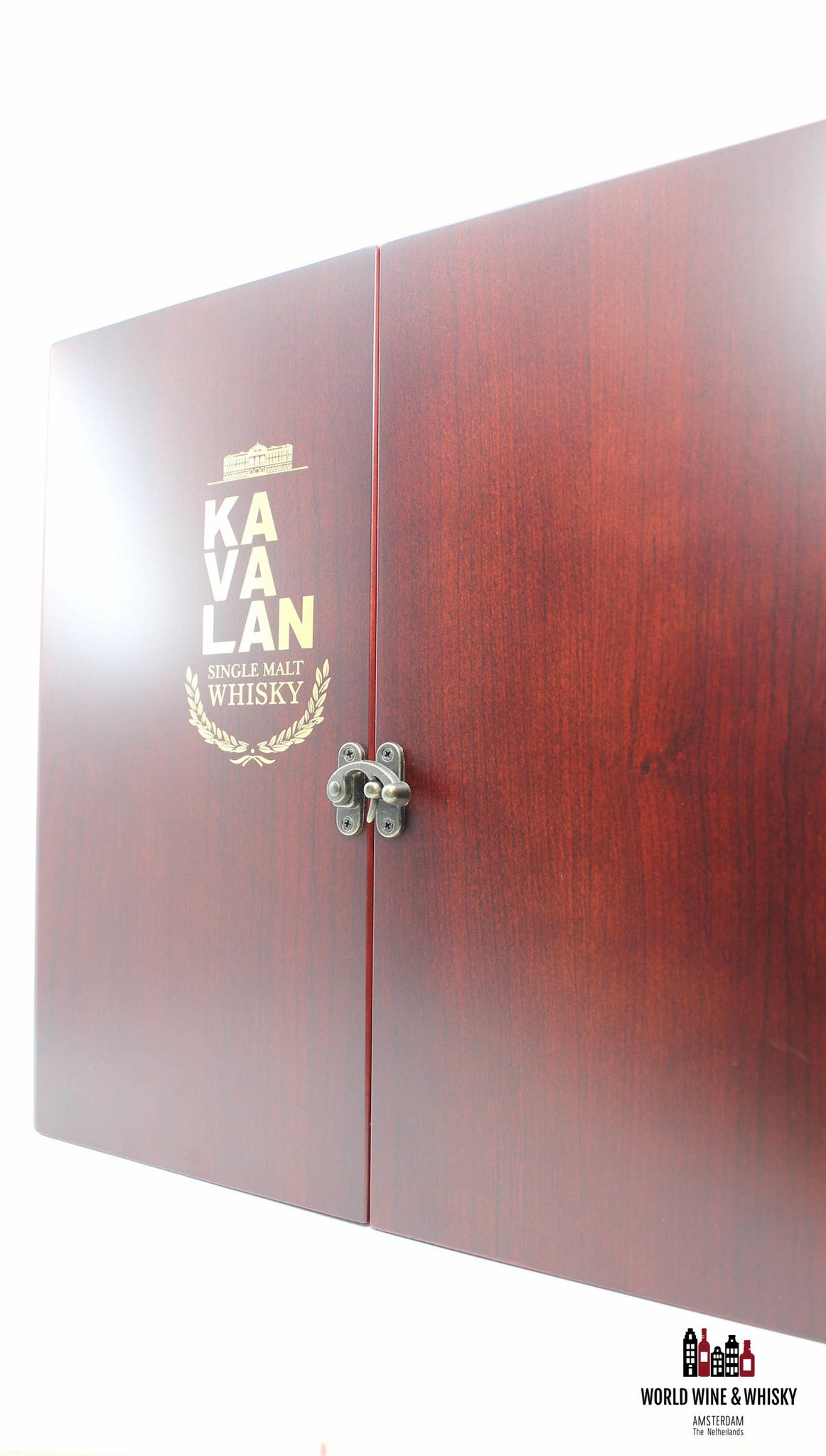 Kavalan 2010 2016 Amontillado Sherry Cask - Decanter set - Limited Edition 2016_0107 56.3% (1 of 390) - WORLD WINE WHISKY 