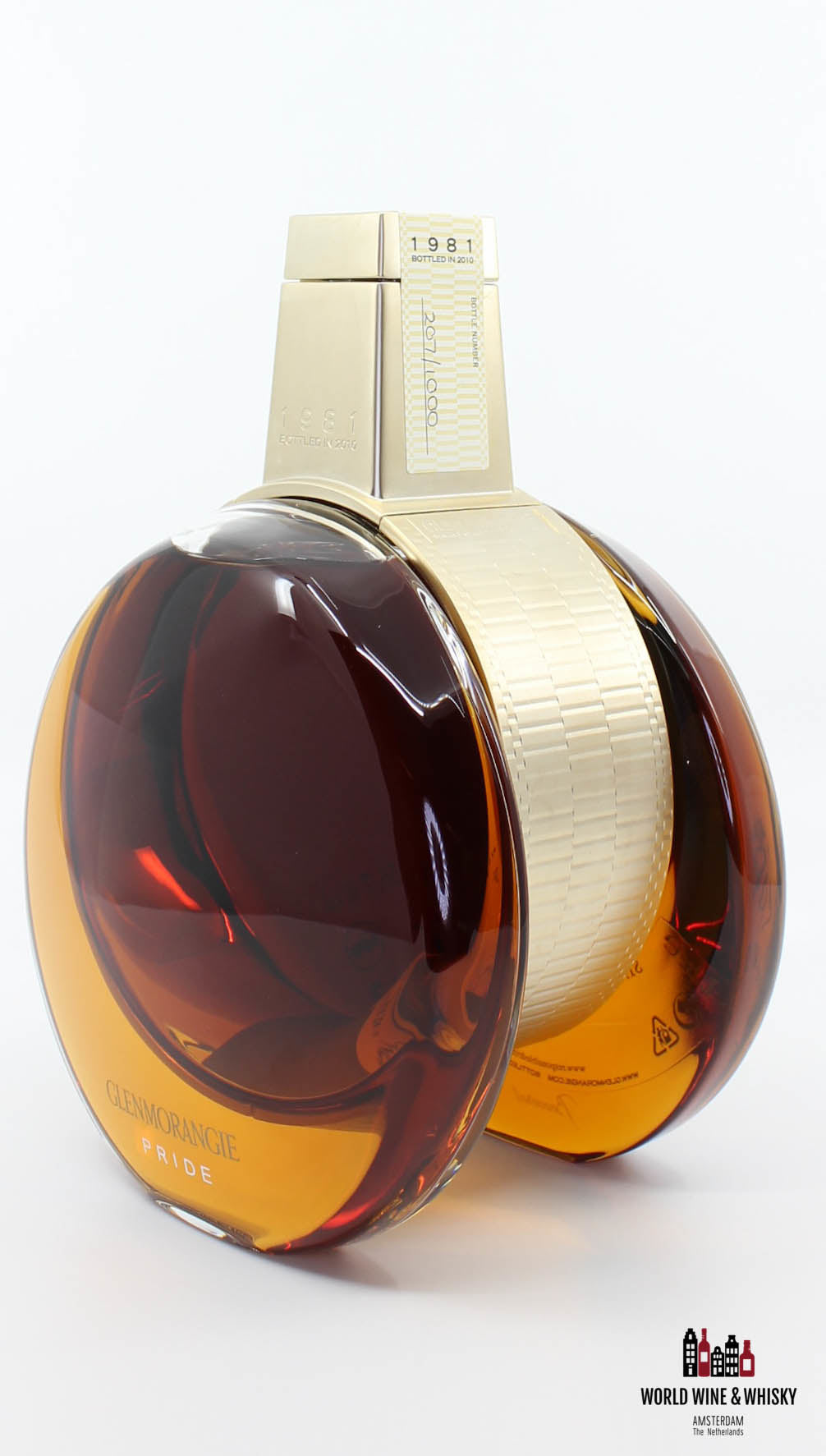Glenmorangie Pride 28 jaar oud 1981 2010 - Baccarat kristallen karaf 56,7%