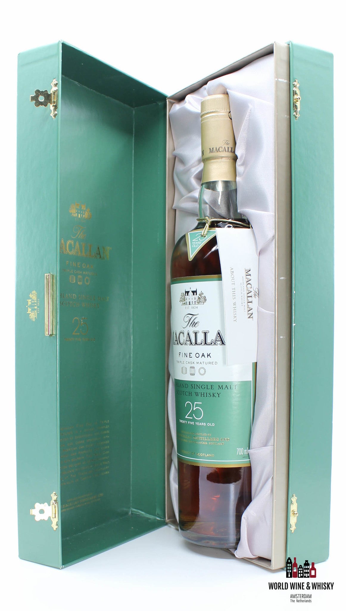 Macallan 25 jaar oud - Fine Oak - Triple Cask Matured 43% (in luxe kist)